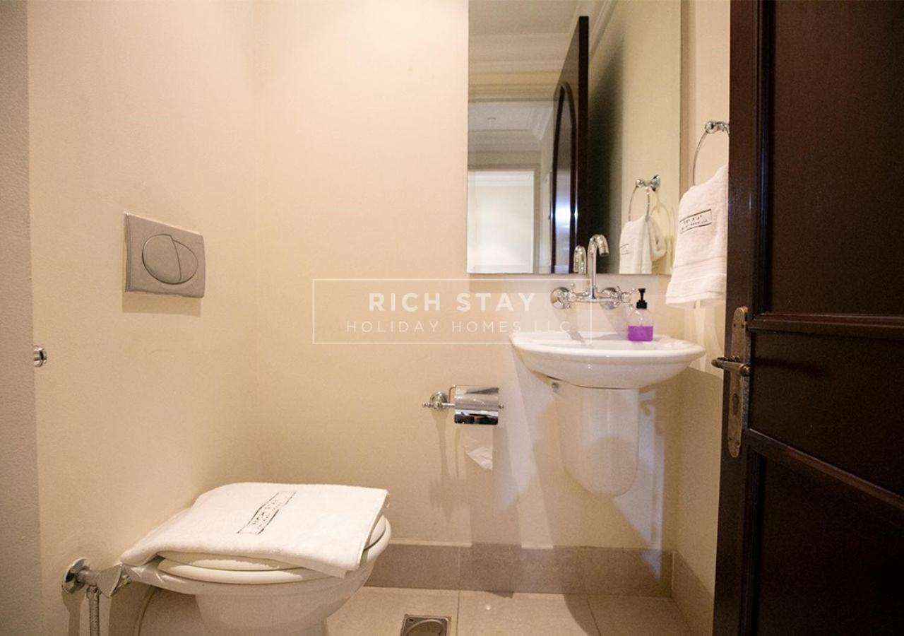 Incredible 2Br Apartment, Downtown With Burj & Dubai Mall View By Rich Stay Exterior foto